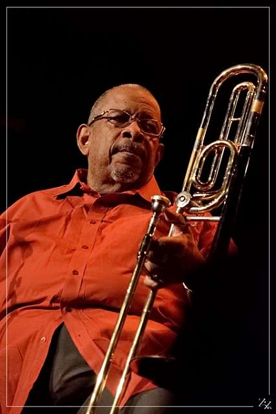 NIK_8973 Fred Wesley 10-11-2015 (Zz)  (p).jpg